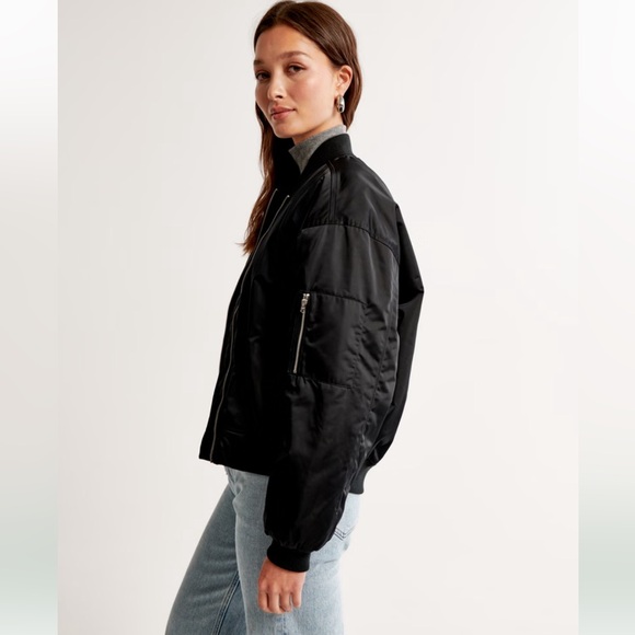 Abercrombie & Fitch Nylon Bomber Jacket - Sz L - BNWT - Picture 2 of 12